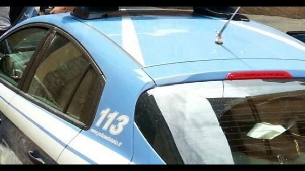 Firenze, aggrediti 4 giovani, uno ferito Firenze, aggrediti 4 giovani, uno ferito