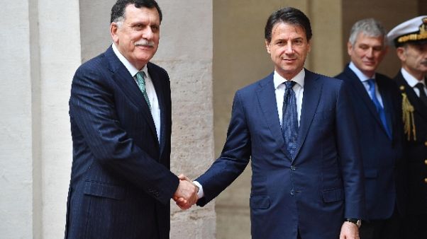 Conte e al Serraj, coinvolgere tutti Conte e al Serraj, coinvolgere tutti