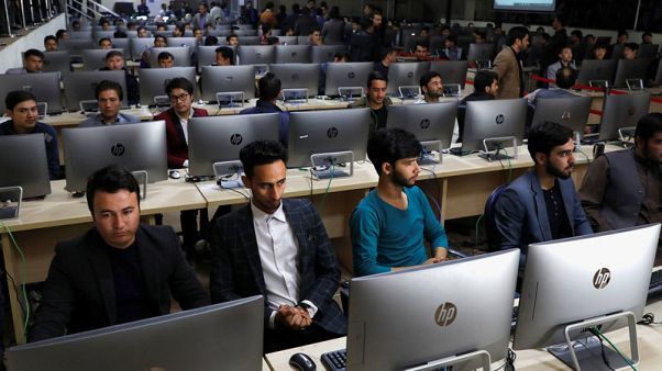 إقليم قندهار الأفغاني يجري الانتخابات بعد مقتل قائد شرطته إقليم قندهار الأفغاني يجري الانتخابات بعد مقتل قائد شرطته
