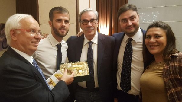San Miniato regala tartufo binaco a CR7 San Miniato regala tartufo binaco a CR7