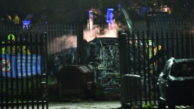 Cinq morts, dont le président du club de foot de Leicester City dans le crash de son hélicoptère
