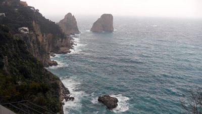 Stop collegamenti isole golfo Napoli