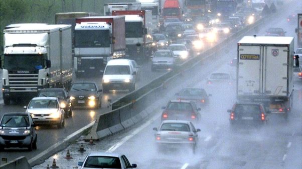 Allagamenti sull'A1, mezzi scortati Allagamenti sull'A1, mezzi scortati