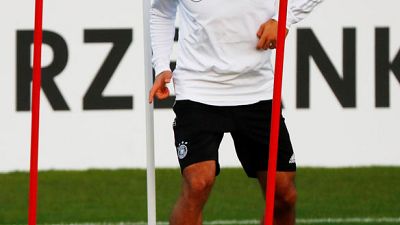 إيمري تشان لاعب يوفنتوس يخضع لجراحة لعلاج مشكلة في الغدة الدرقية إيمري تشان لاعب يوفنتوس يخضع لجراحة لعلاج مشكلة في الغدة الدرقية