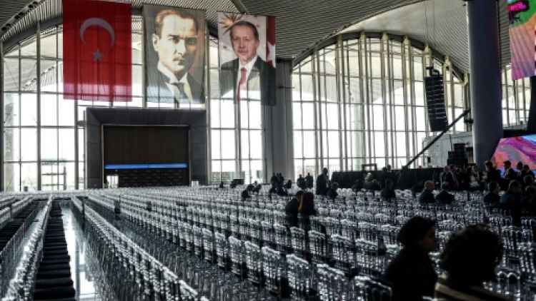Erdogan inaugure à Istanbul un aéroport censé devenir le plus grand du monde