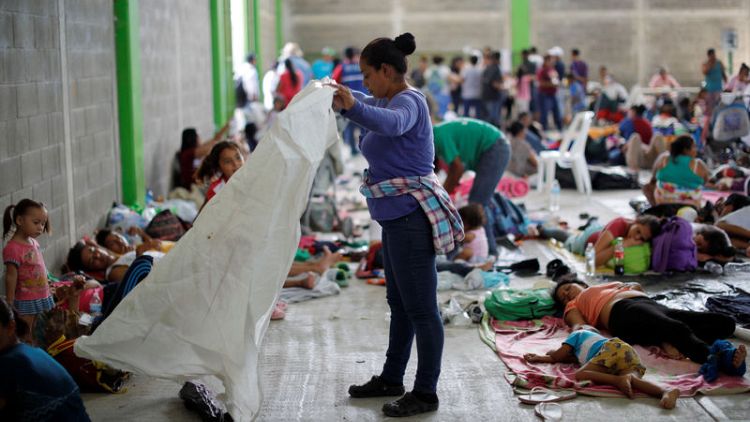 مصدر: أمريكا قد ترسل آلاف الجنود إلى حدود المكسيك للتصدي للمهاجرين