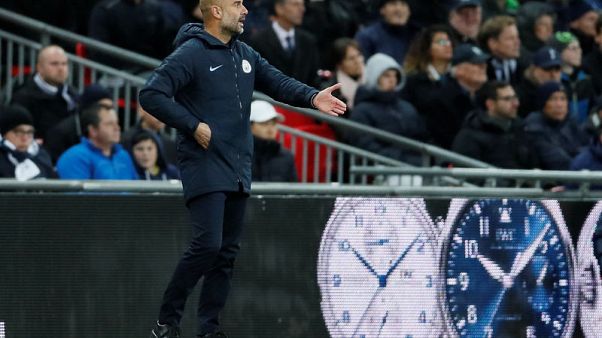 جوارديولا ينتقد أرضية ويمبلي لكنه يقول إنها قد تكون أنقذت سيتي جوارديولا ينتقد أرضية ويمبلي لكنه يقول إنها قد تكون أنقذت سيتي
