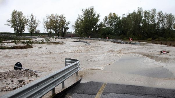 Maltempo: Piave verso esondazione Maltempo: Piave verso esondazione