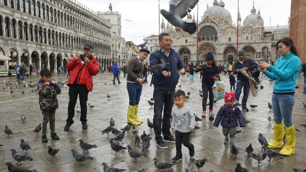 Maltempo: San Marco invasa da turisti Maltempo: San Marco invasa da turisti