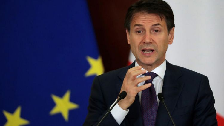 Italy economy stagnates, PM says data justifies expansionary budget