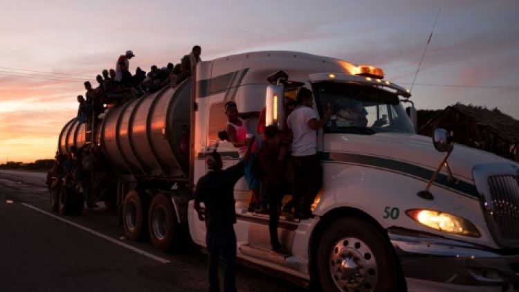 Une seconde caravane de migrants progresse dans le sud du Mexique