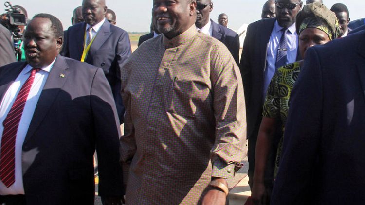 زعيم المتمردين في جنوب السودان مشار يعود لإتمام اتفاق السلام