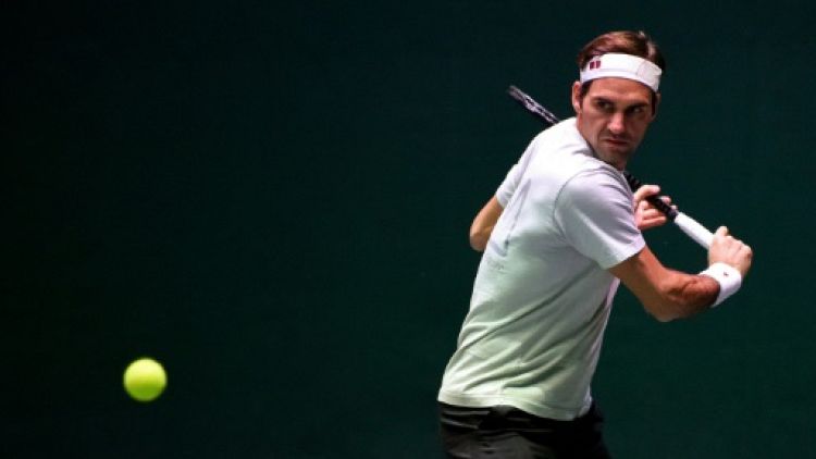 Le Suisse Roger Federer à l'entraînement, à Paris, le 30 octobre 2018