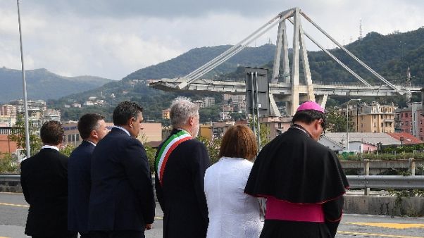 Comune vede parenti vittime, prima volta Comune vede parenti vittime, prima volta