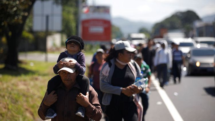 New migrant caravan departs El Salvador for U.S.