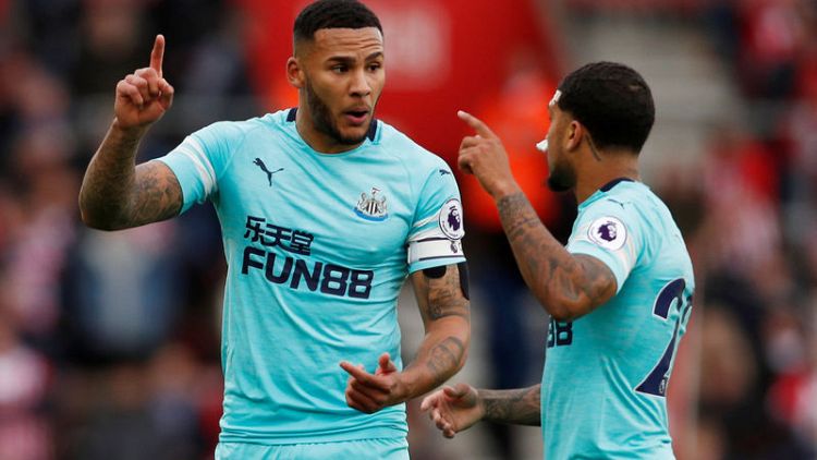 Newcastle skipper Lascelles signs new six-year deal