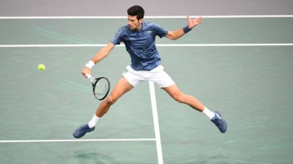 Masters 1000 de Paris: Djokovic en N.1 mondial serein, le show Federer peut commencer Masters 1000 de Paris: Djokovic en N.1 mondial serein, le show Federer peut commencer