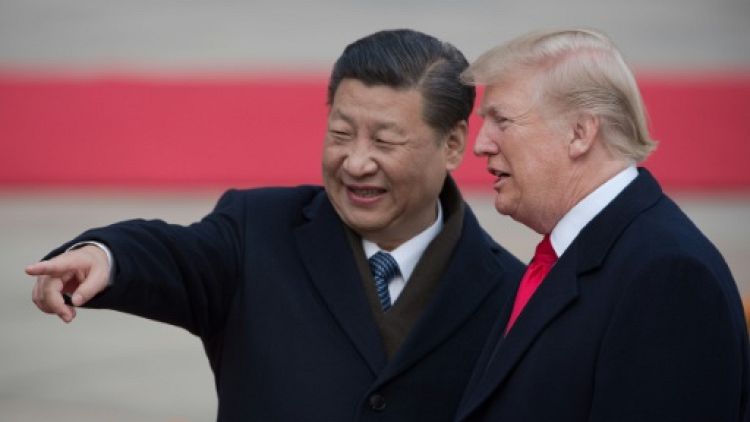 Commerce: Trump a eu une "très bonne" conversation téléphonique avec le président chinois