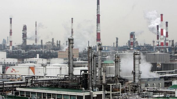 بلومبرج: الولايات المتحدة تمنح 8 دول استثناءات من عقوبات إيران بلومبرج: الولايات المتحدة تمنح 8 دول استثناءات من عقوبات إيران