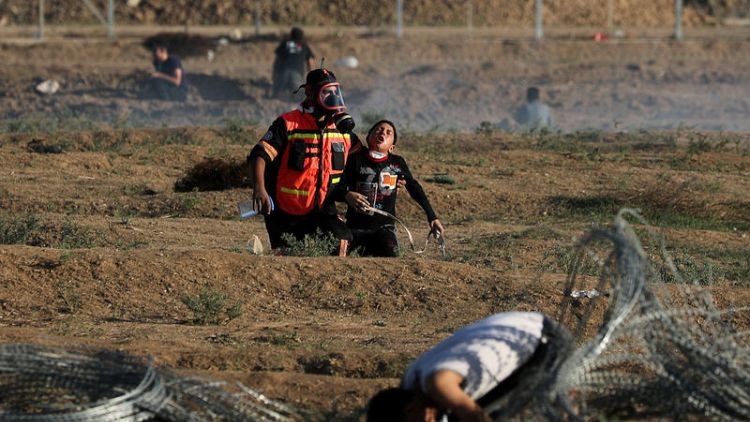 أعداد المحتجين على حدود قطاع غزة تتراجع مع مساع مصرية للتهدئة
