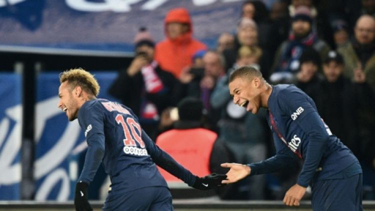 Le PSG bat Lille 2-1, record européen et bouffée d'air frais 
