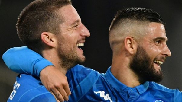 Italie: Naples punit Empoli 5-1 avant le PSG Italie: Naples punit Empoli 5-1 avant le PSG