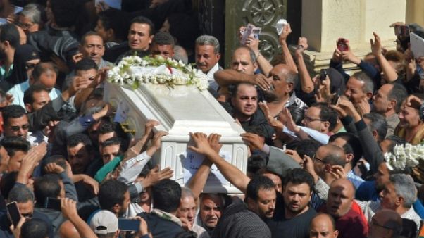 Egypte: à Minya, le choc fait place à la colère après un attentat antichrétien Egypte: à Minya, le choc fait place à la colère après un attentat antichrétien