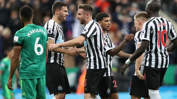 Perez header gives Newcastle first league win this season Perez header gives Newcastle first league win this season