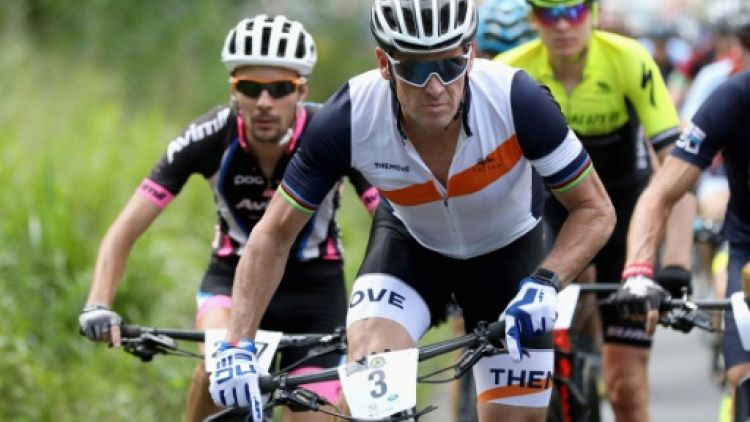 Cyclisme: Armstrong finit sans briller une course VTT au Costa Rica