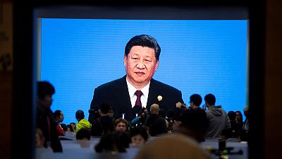 الرئيس الصيني يتعهد بزيادة الواردات وسط خلاف تجاري مع أمريكا