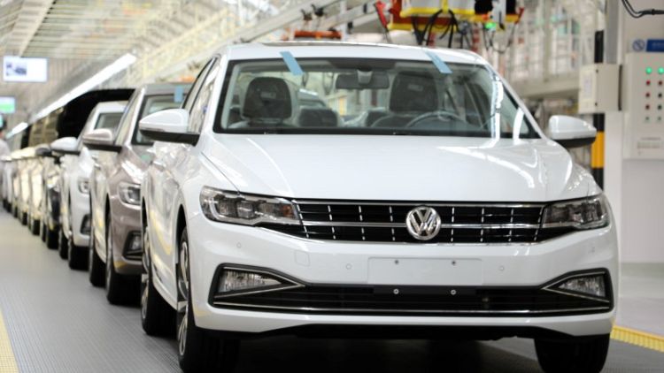 FAW-Volkswagen signs $9 billion deal with Volkswagen for parts and vehicles imports in 2019