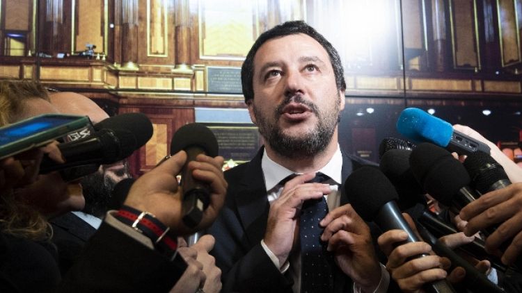 Salvini, governo non rischia