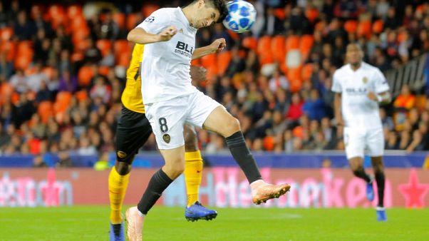 Soler stars as Valencia boost Champions League last-16 hopes Soler stars as Valencia boost Champions League last-16 hopes
