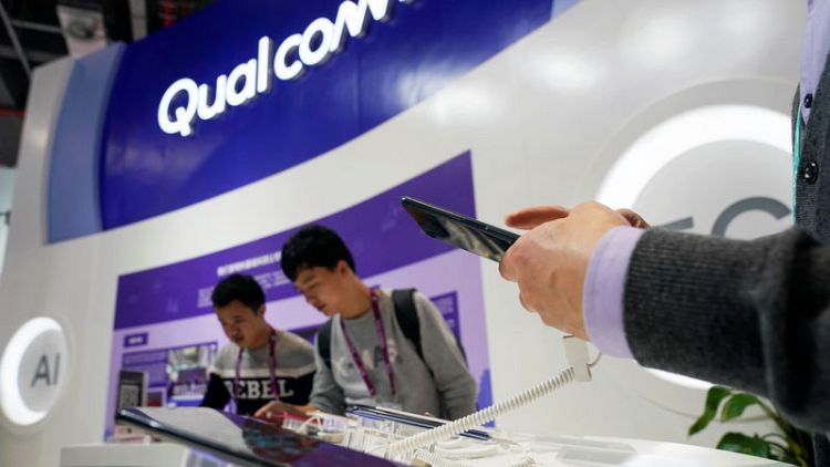 Qualcomm forecast falls short as Apple sales disappear