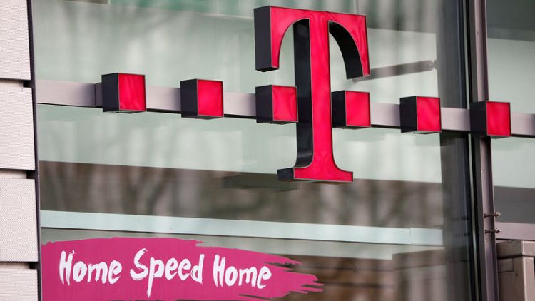 Deutsche Telekom ups guidance again as U.S. unit performs