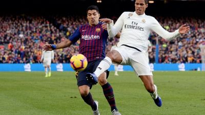Bleus: Deschamps rassurant sur la blessure de Varane Bleus: Deschamps rassurant sur la blessure de Varane