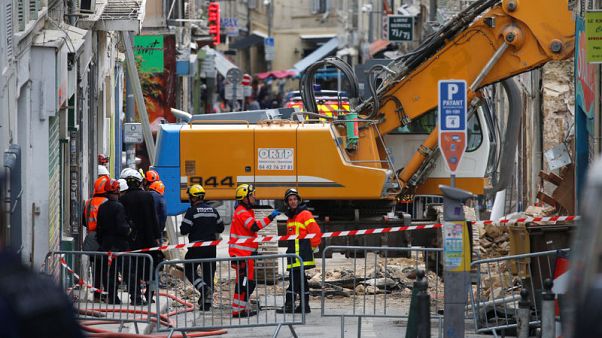 العثور على جثة سابعة تحت أنقاض مبنيين منهارين في مرسيليا بفرنسا العثور على جثة سابعة تحت أنقاض مبنيين منهارين في مرسيليا بفرنسا