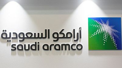 وكالة: رئيس أرامكو السعودية سيبحث شراء حصة في مشروع غاز مسال مع نوفاتك الروسية