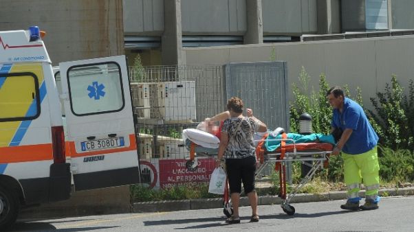 Esplosione fabbrica fuochi, un morto Esplosione fabbrica fuochi, un morto