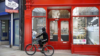 UK high streets suffer record net drop in store numbers - PwC UK high streets suffer record net drop in store numbers - PwC