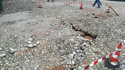 Maltempo: cede piazzetta Portofino Maltempo: cede piazzetta Portofino