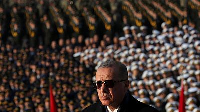 أردوغان: مقتل سبعة جنود في انفجار مستودع للذخيرة في جنوب شرق تركيا