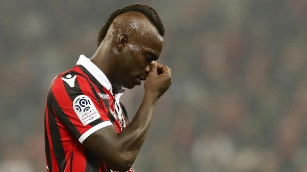 Balotelli "razzisti parte malata mondo" Balotelli "razzisti parte malata mondo"