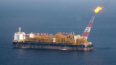 توتال تعتزم حفر آبار بحرية جديدة في أنجولا لزيادة إنتاج النفط