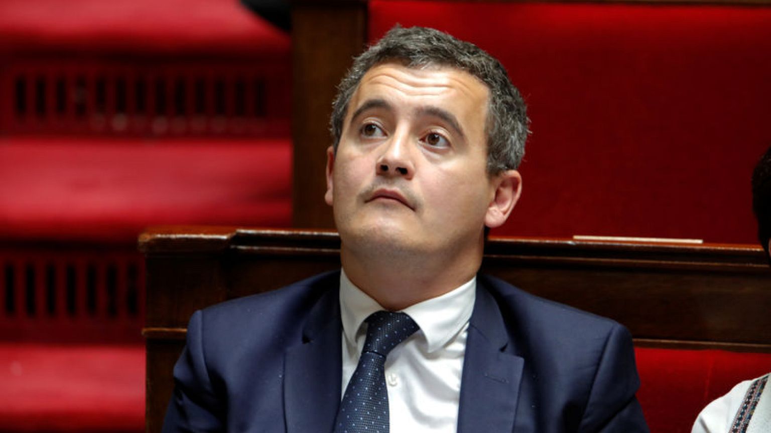 France to hunt for tax cheats on social media
