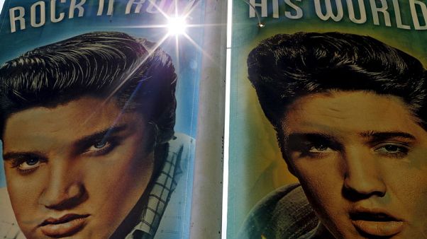 Trump to award freedom medals to Elvis, Babe Ruth Trump to award freedom medals to Elvis, Babe Ruth