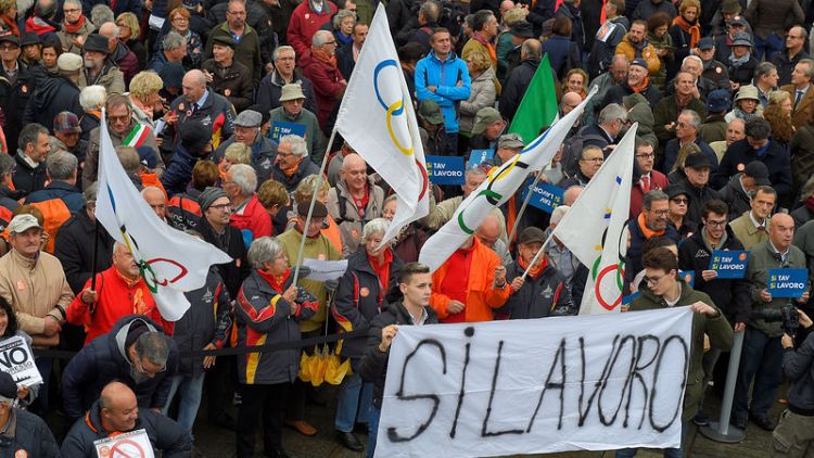 Thousands rally in Turin in favour of Italy-France rail link