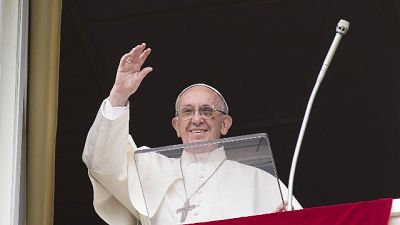 Papa: no a uso religione contro i deboli