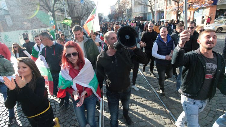 Thousands protest in Bulgaria against high fuel prices, car taxes