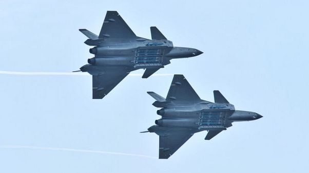 صحيفة: الصين تكشف عن صواريخ المقاتلة جيه-20 لأول مرة في معرض جوي صحيفة: الصين تكشف عن صواريخ المقاتلة جيه-20 لأول مرة في معرض جوي